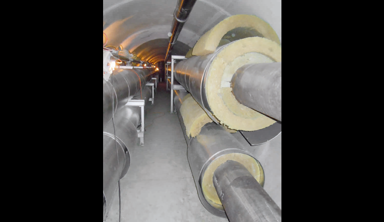 Fig. 3 Begehbare Stollenanlagen der Berner Fernwärmeversorgung. Die gezeigten Stollen sind alle neueren Datums (2010 oder neuer). Aktuell werden diese für Fernwärme-, Brauchwasser- und Telekommunikationsleitungen genutzt.