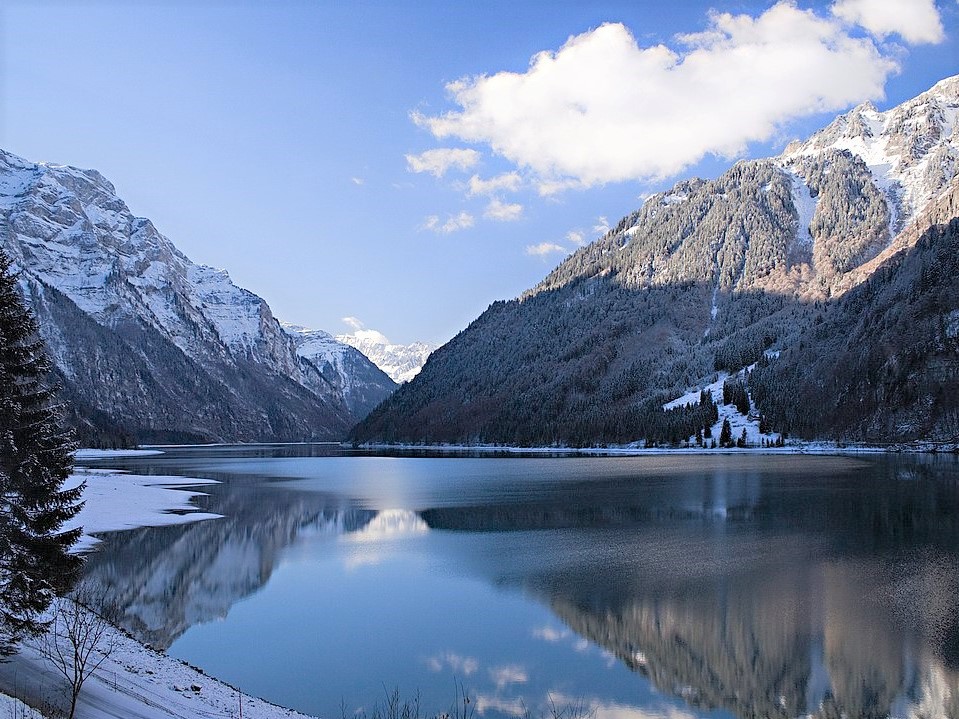 Klöntalersee, Gemeinde Glarus (© Ikiwaner/wikipedia)