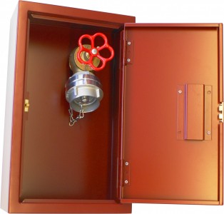 Gemäss W5 für Löschwasserversorgung sind Innenhydranten als reine Löschwasserinstallationen zu planen und zu betreiben. Foto: Schutzkasten für Feuerhahn (© Minimax AG)