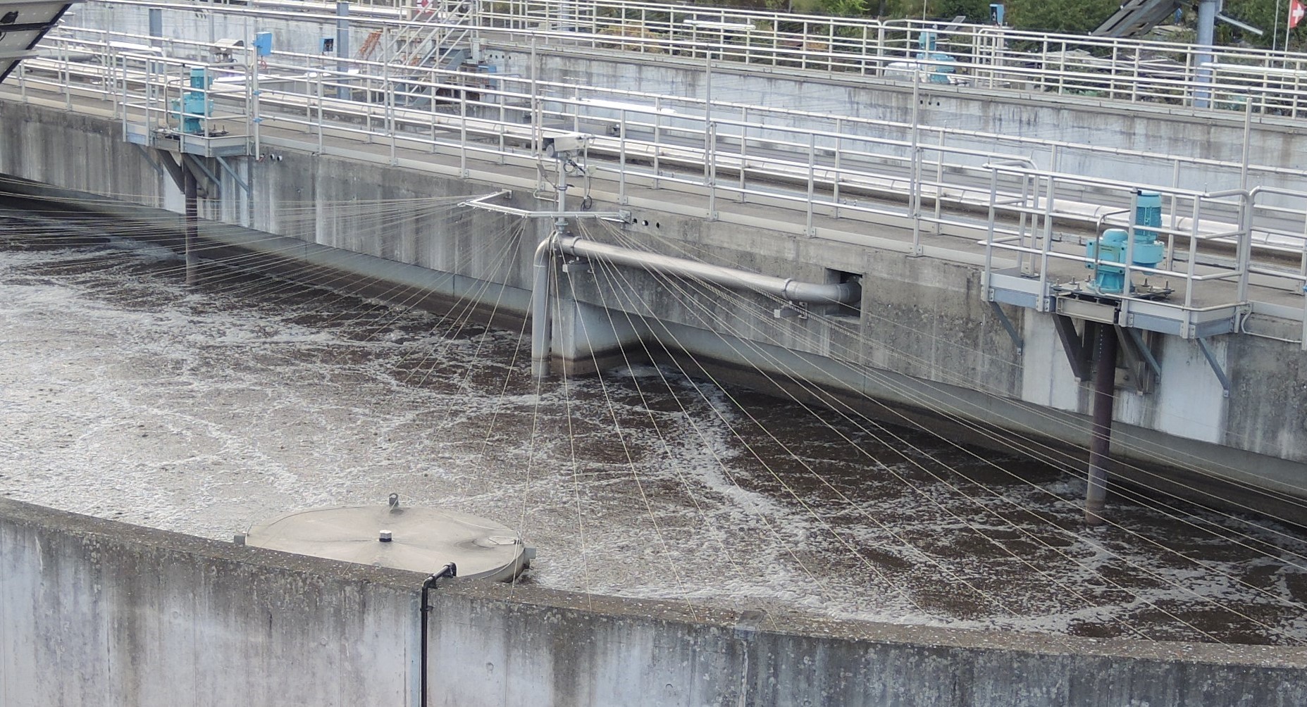Die Regierung beziffert die Gesamtinvestitionen für den Ausbau der ARA Ergolz 2, den Bau des Ableitungskanals und des Mischwasserbeckens bei der ARA Frenke 3 in Bubendorf auf brutto 101,6 Millionen Franken.  (Foto: SVGW/P. Müller)