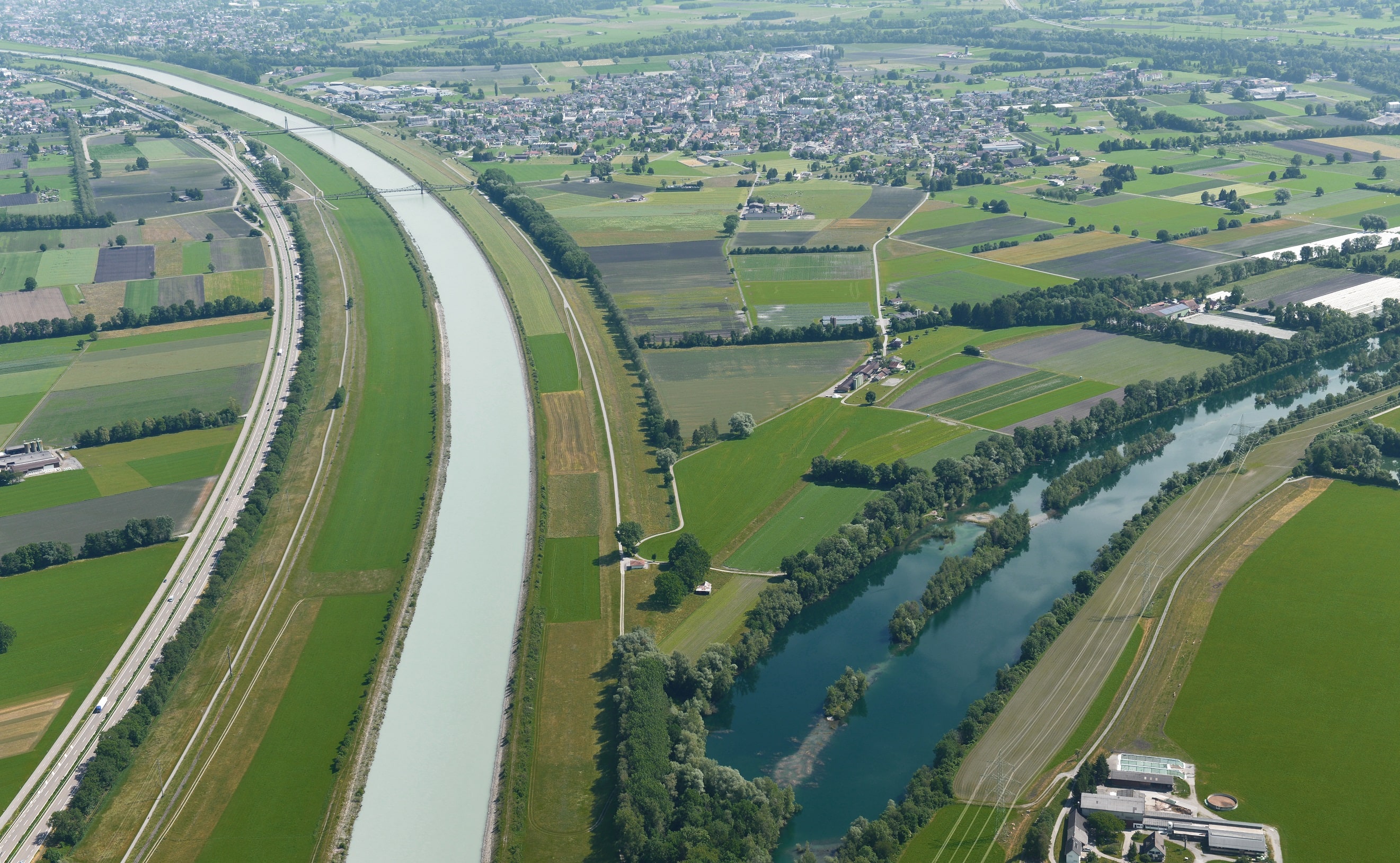 Auch der Rhein bei Diepoldsau ist  von Hochwasser bedroht. (Foto: Rhesi)