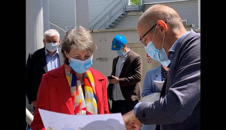 Bundesrätin Simonetta Sommaruga und Thomas Di Lorenzo, Leiter Abwasserwirtschaft Limeco (Bild: Limeco)