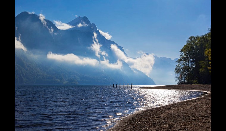 In die Analysen flossen auch Informationen von Schweizer Seen mit ein, zum Beispiel vom  Walensee. (© Ch. Hanck/123RF.com)