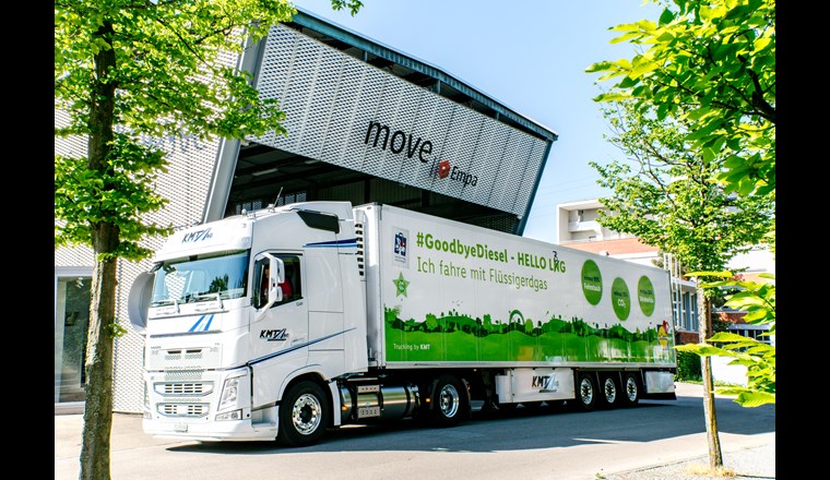 Bis 2030 wird der Detailhändler Lidl Schweiz für den Betrieb seiner Lastwagen von fossilem Erdgas auf verflüssigtes erneuerbares Gas umsteigen. (Bild: Lidl Schweiz)