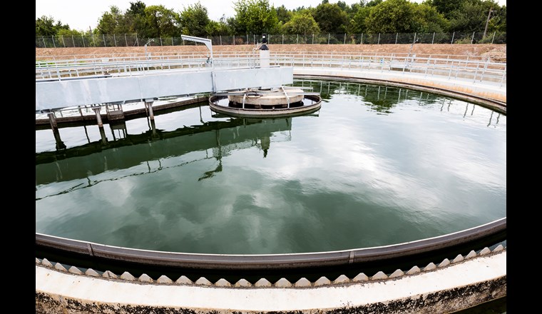 Gemäss dem angepassten Vorstoss sollen die Kantone verpflichtet werden, bis Ende 2030 Zuströmbereiche für alle Grundwasserfassungen auszuscheiden, die für die Gewinnung von Trinkwasser von öffentlichem Interesse sind. (Foto: cylonphoto/123rf.com)