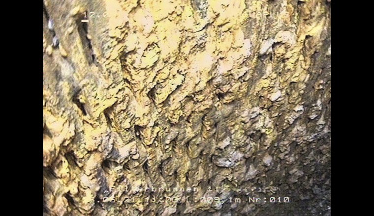 Inkrustationen im Filterbereich.