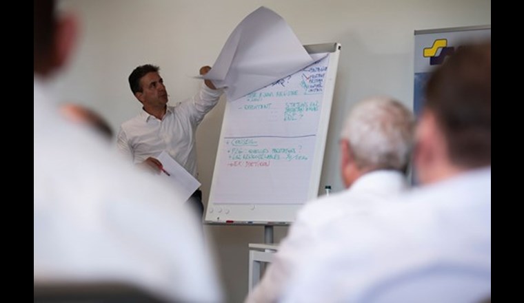 Die Regelwerksarbeit im bewährten Milizsystem ist eine Kernkompetenz des SVGW. Experten aus Branche und Geschäftsstelle erarbeiten in den Kommissionen praktikable Lösungen für neue technische Herausforderungen. (Foto: SVGW)