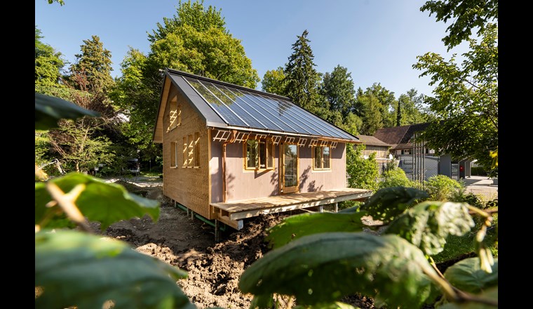 Im KREIS-Haus in Feldbach erleben Interessierte, wie klimaneutrale Kreislaufwirtschaft im Bau- und Wohnbereich funktioniert. (©Ch. Kaminski/ZHAW)