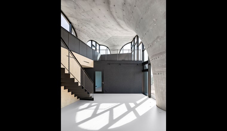 Der offene Hauptraum der NEST-Unit HiLo mit Blick gegen Osten. (Foto: Roman Keller)