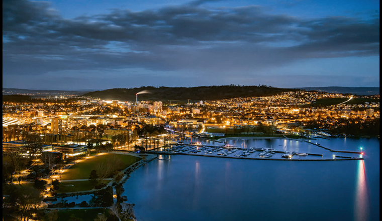 Mit seinem Nutzungspotenzial von ca. 10'000 Terajoule (TJ) fürs Heizen und ca. 2300 TJ fürs Kühlen bietet sich der Bielersee als Energiequelle in Biel an.