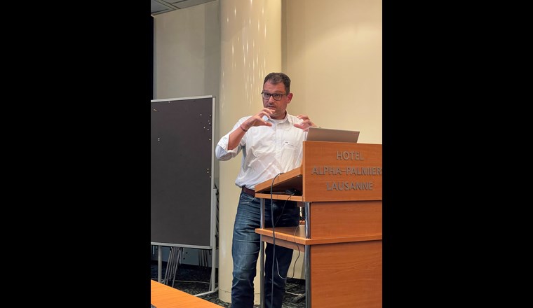 Stefan Güpfert,
SVGW Fachspezialist Fernwärme an der Roadshow in Lausanne. (© SVGW)