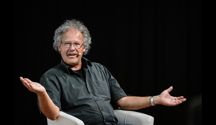 Martin Bossard, Leiter Politik bei Bio Suisse, beteiligte sich an der Podiumsdiskussion als Vertreter der Landwirtschaft. (© Ti-Press / Elia Bianchi)