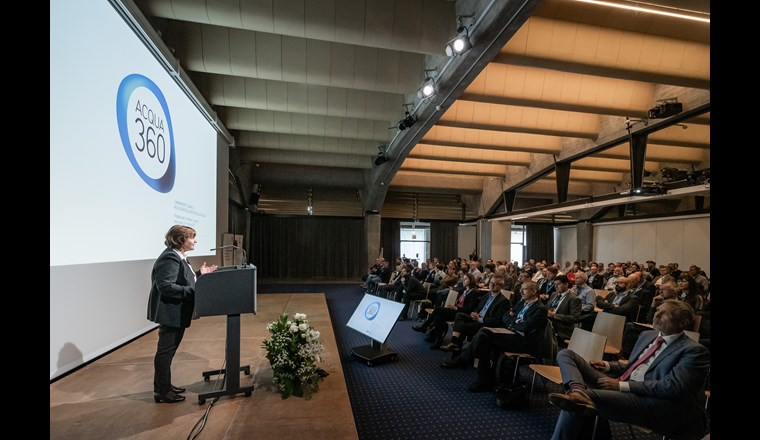 Ständerätin Marina Carobbio richtet am Kongress ein Grusswort an die Teilnehmerinnen und Teilnehmer. (© Ti-Press / Elia Bianchi)